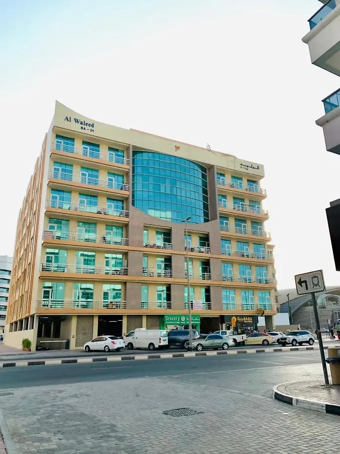 Ostello FEMALE ONLY-AnaRuby Backpackers- Metro Station Mashreq Dubai