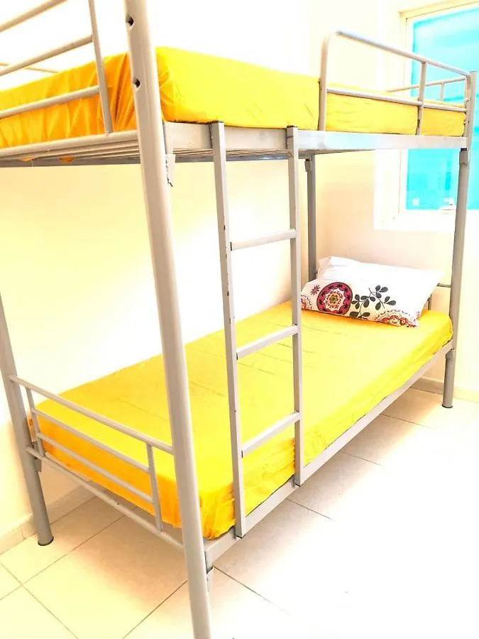 Ostello FEMALE ONLY-AnaRuby Backpackers- Metro Station Mashreq Dubai Emirati Arabi Uniti
