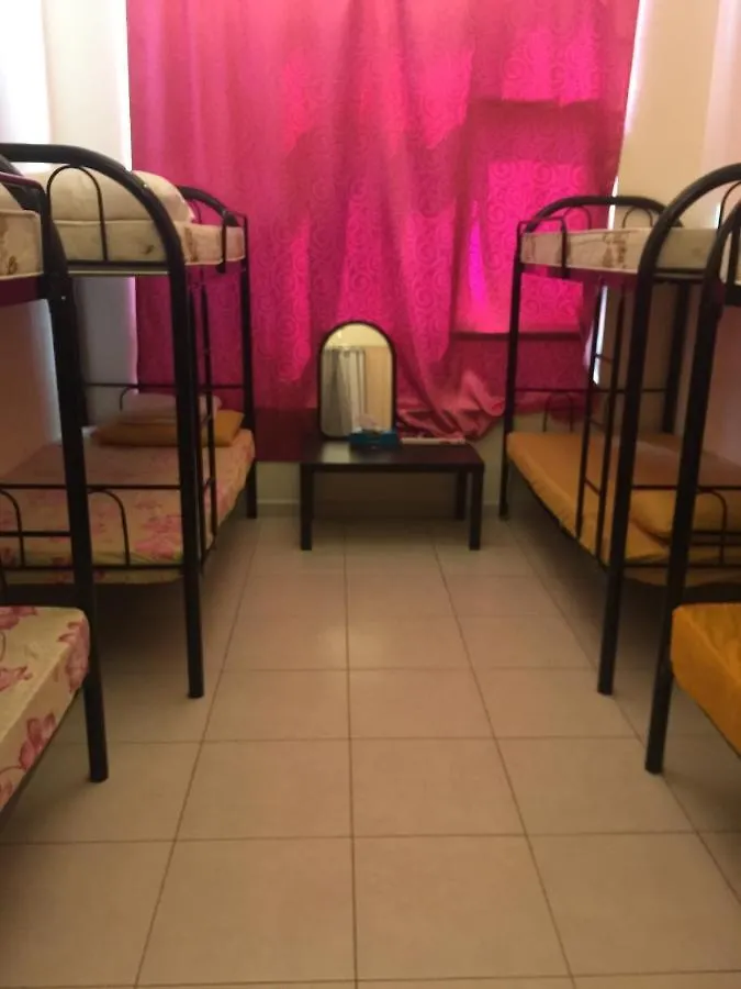Ostello FEMALE ONLY-AnaRuby Backpackers- Metro Station Mashreq Dubai 0*,